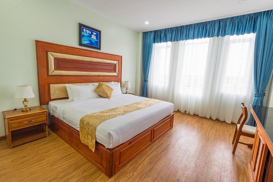 Kampong Thom Royal Hotel Exterior foto
